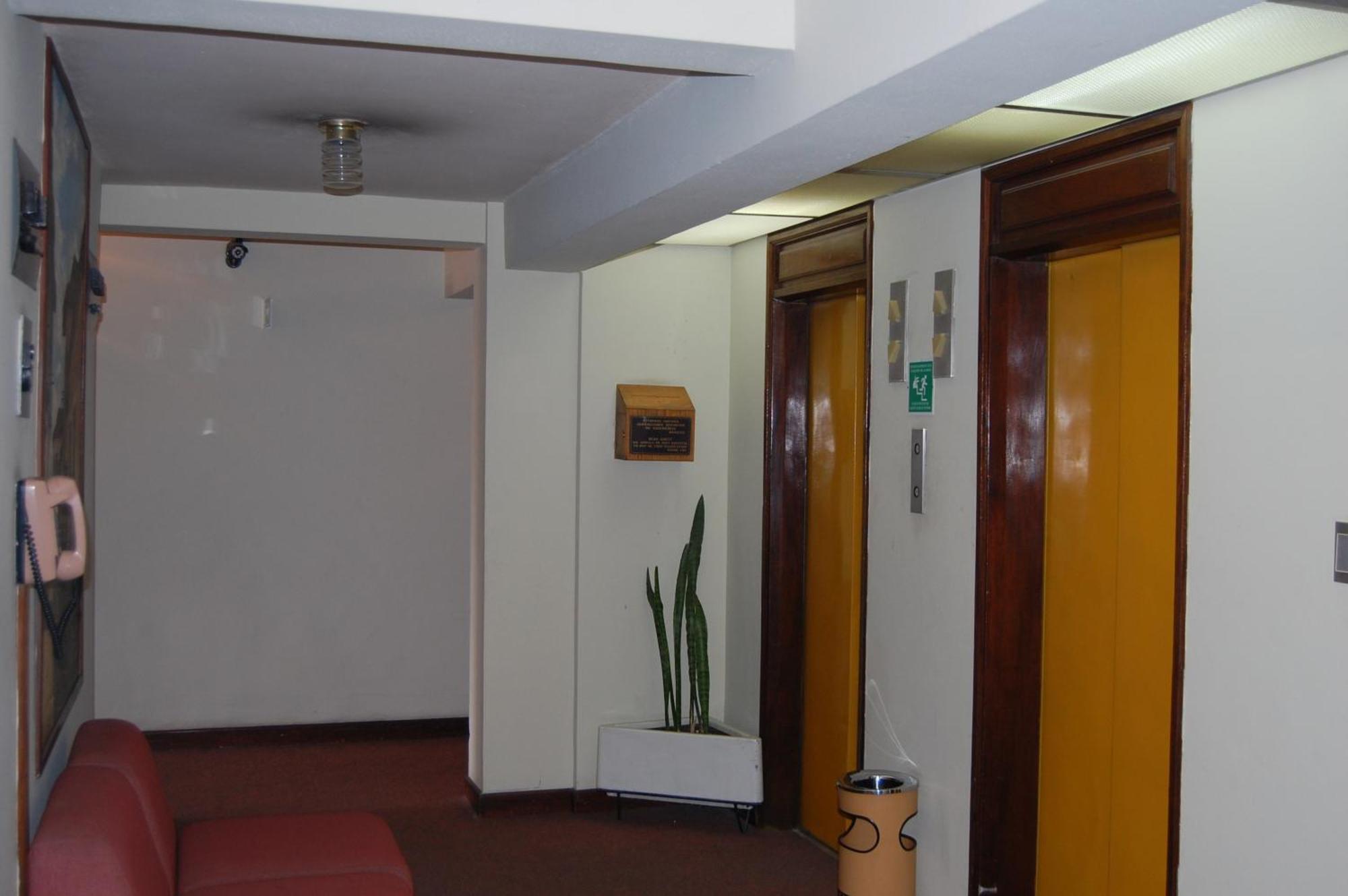 Cesar'S Plaza Hotel Кочабамба Екстериор снимка