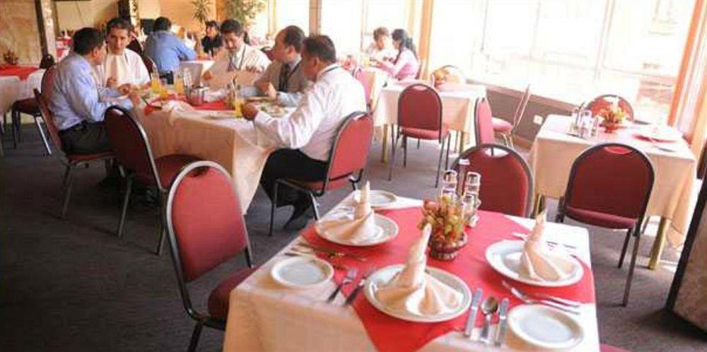 Cesar'S Plaza Hotel Кочабамба Екстериор снимка