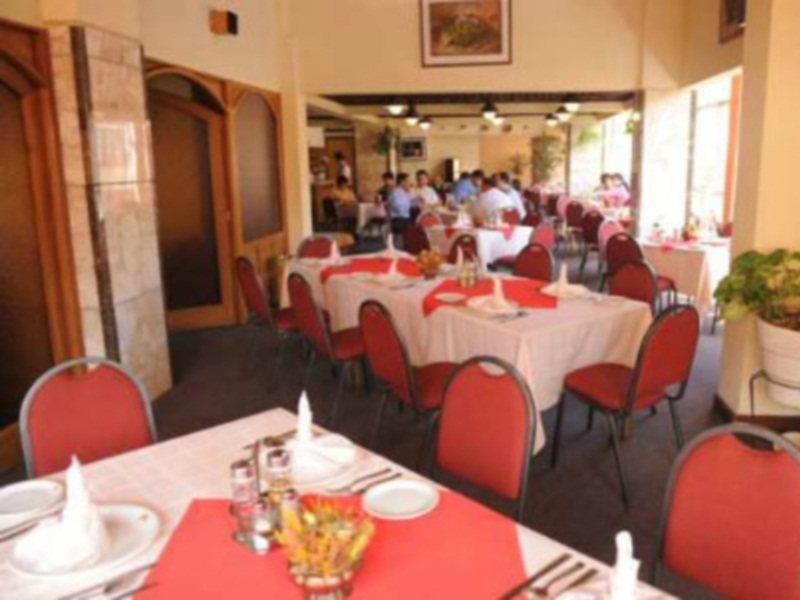 Cesar'S Plaza Hotel Кочабамба Екстериор снимка
