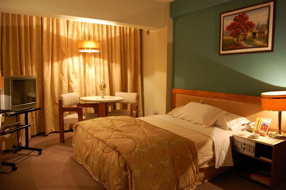 Cesar'S Plaza Hotel Кочабамба Екстериор снимка