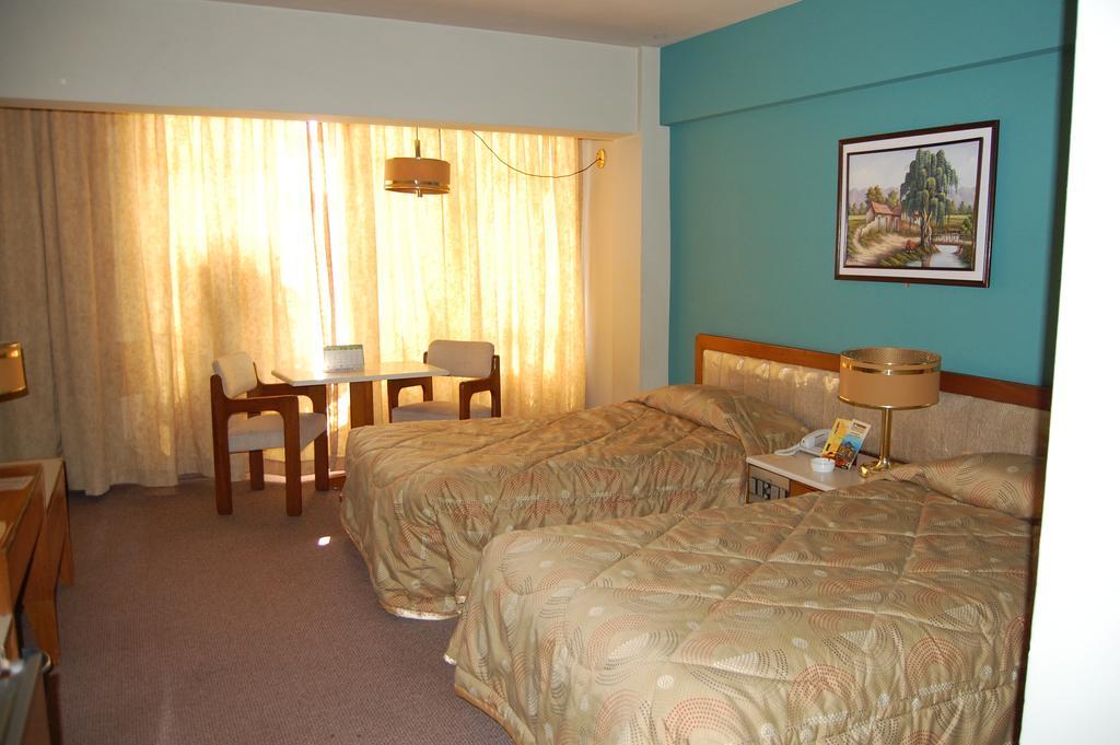 Cesar'S Plaza Hotel Кочабамба Екстериор снимка